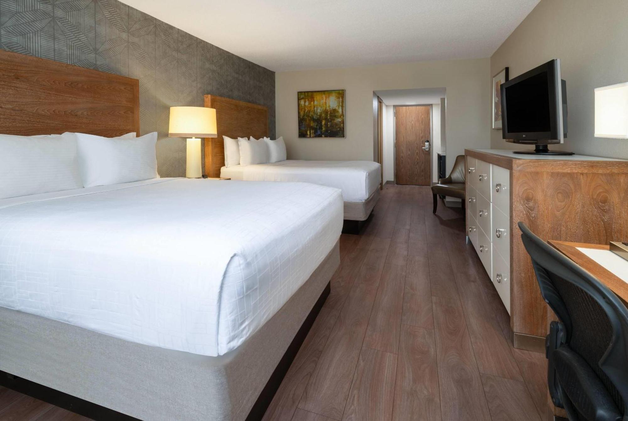 วินด์แฮม อินเดียนาโพลิส เวสต์ Hotel ภายนอก รูปภาพ